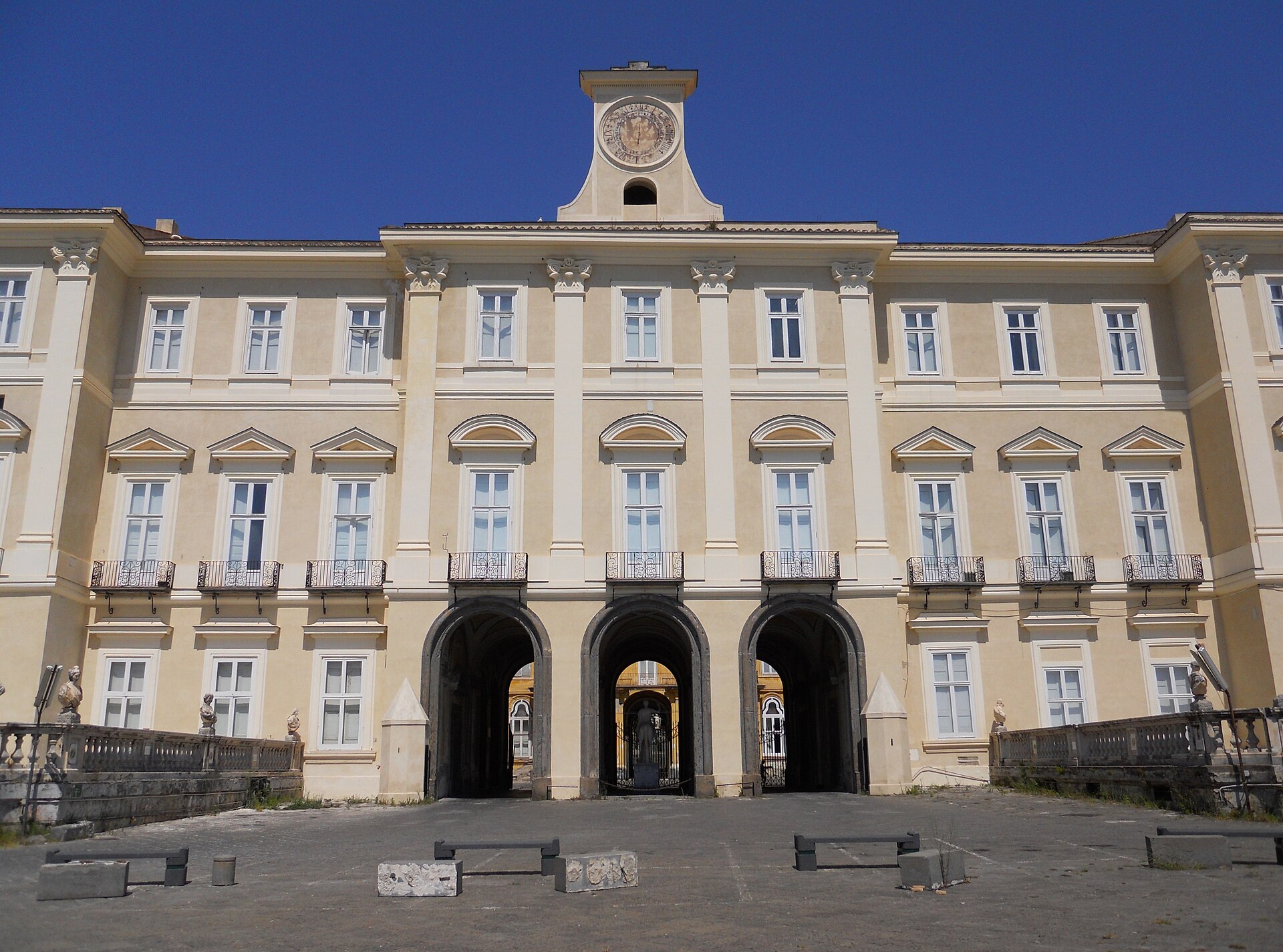 Fassade der Reggia di Portici