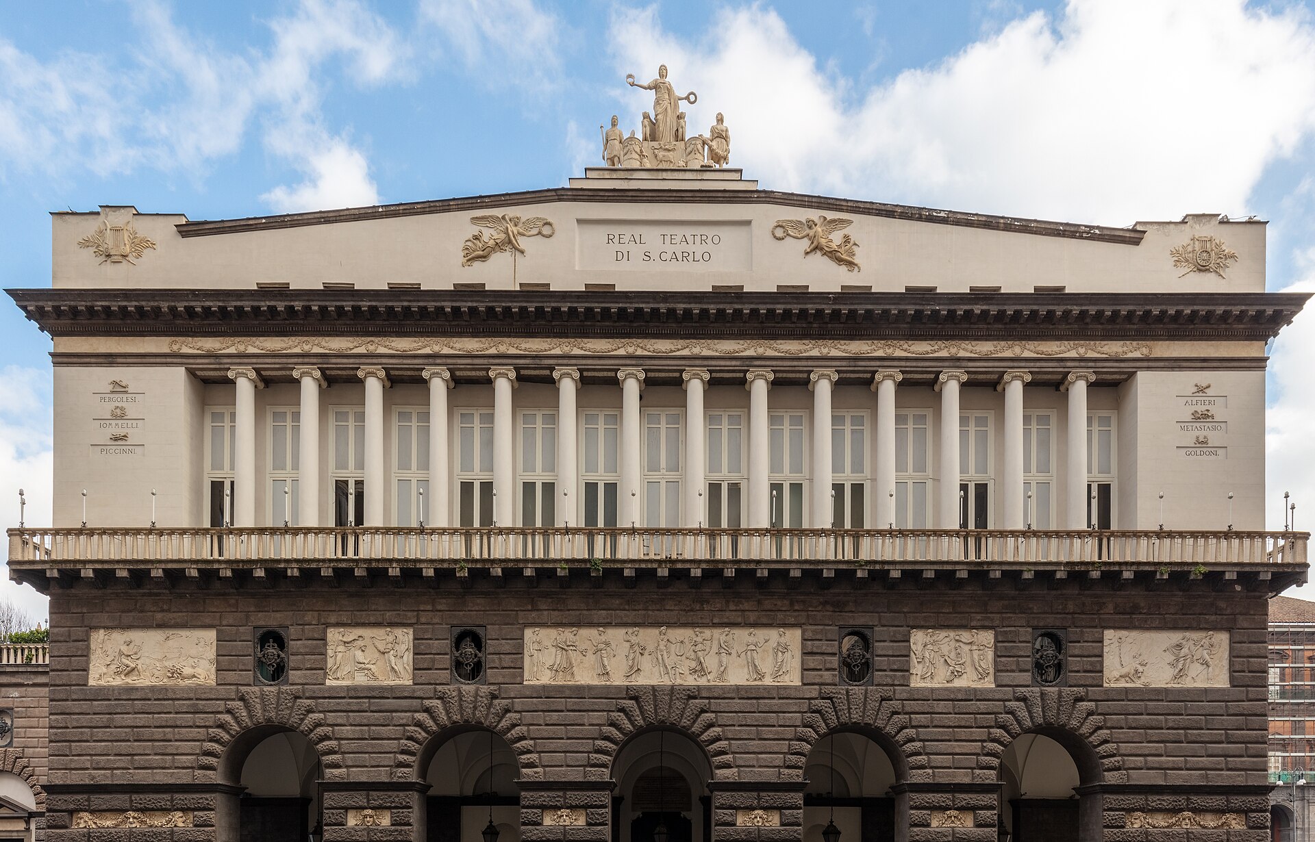 Saal der königlichen Apartments im Palazzo Reale